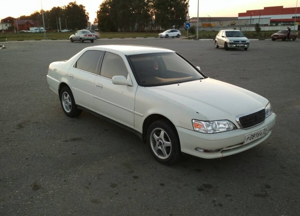 Автомобиль тойота креста. Toyota Cresta 1998. Тойота Креста 98 года. Тойота Креста 1998 3.0. Toyota Cresta 100 дизель.