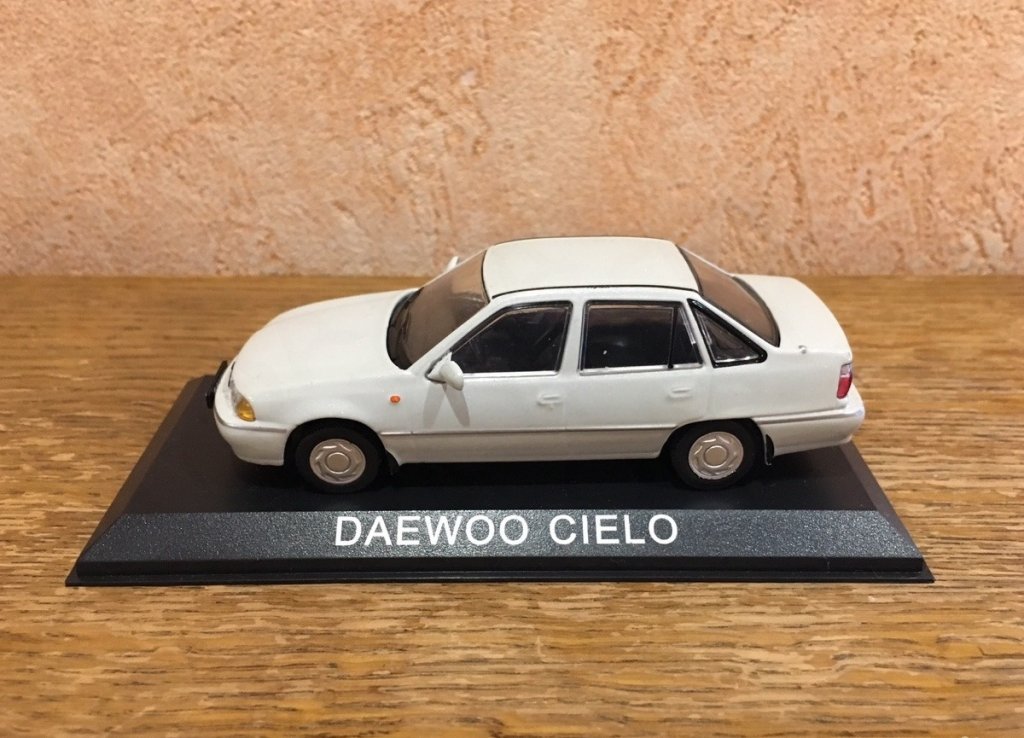 Daewoo nexia модели. Daewoo Nexia 1 43. Daewoo Nexia модель 1 43. Дэу Нексия 1:43. Моделька Нексия 1.