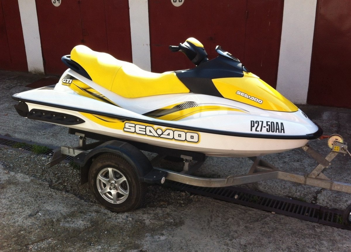 Водный гидроцикл Sea Doo