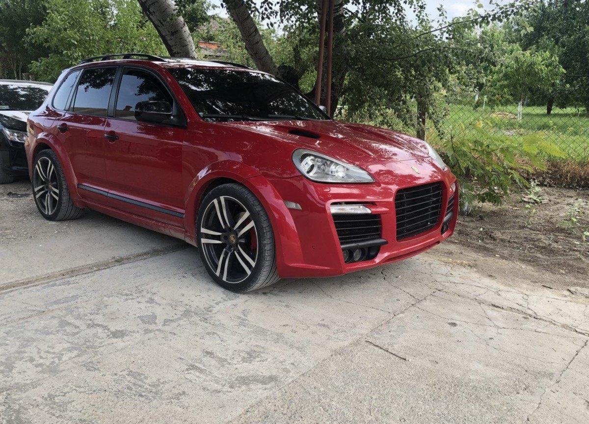 Porsche Cayenne Magnum