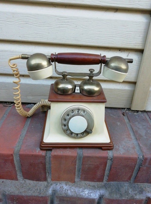 Антонов старый телефон
