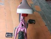 Продам велосипед детские в Тихвине, хороший почти новый, с ручкай сзади для помоши вашему