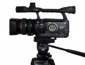 Продам видеокамеру в Москве, Профессиональная Canon XH A1 В состоянии новой, Отработала 1