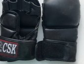 Продам в Хабаровске, Боксерские перчатки, боксерские перчатки 2 пары, одна пара перчаток