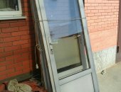 Продам в Санкт-Петербурге, Металлопластиковые двери после демонтажа торговых павильонов