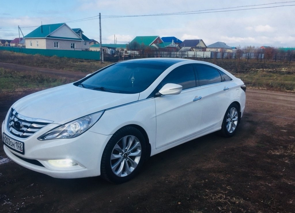 Хендай уфа. Hyundai Sonata 2011. Hyundai Соната 2011. Хендай Соната 2011г. Хендэ Соната 2011.