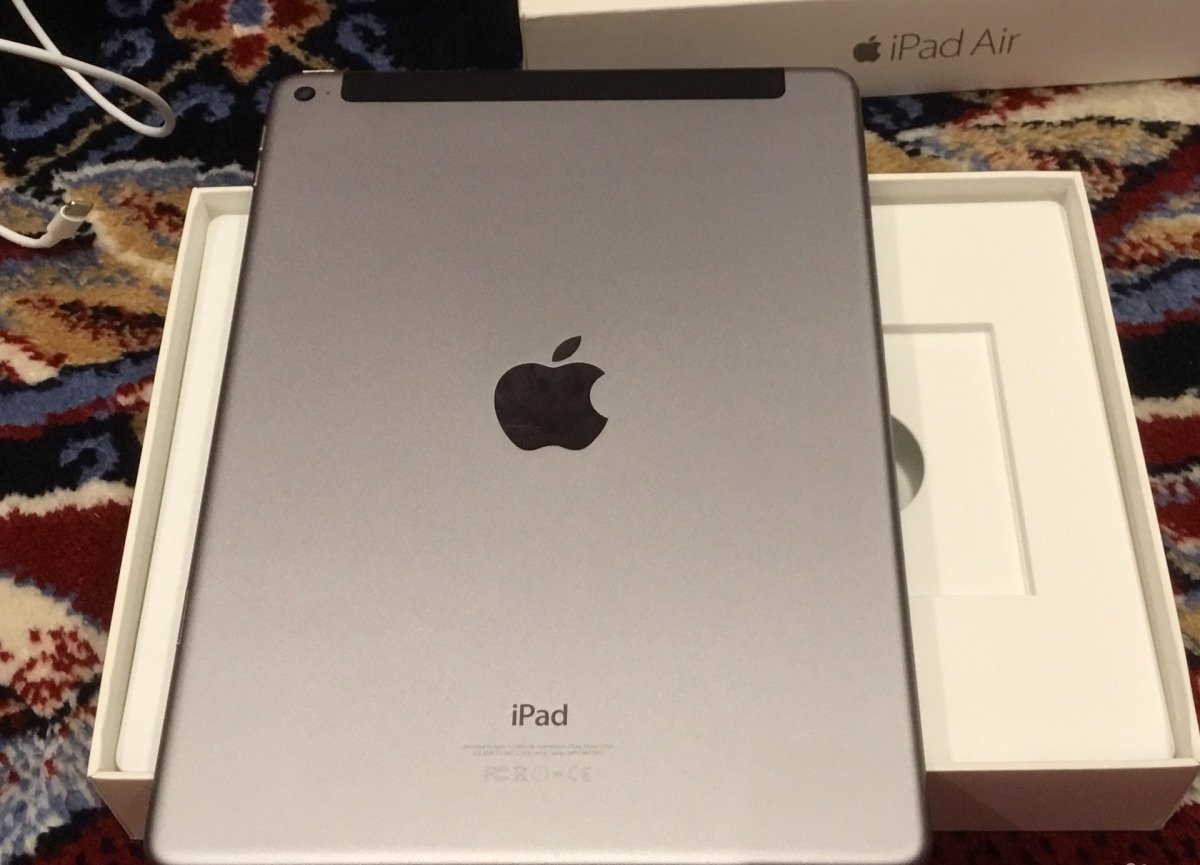 Айпад без симки. IPAD Air 2 SIM. Симка на айпад 6. Айпад с симкой. Айпад Эйр 2 с сим картой.