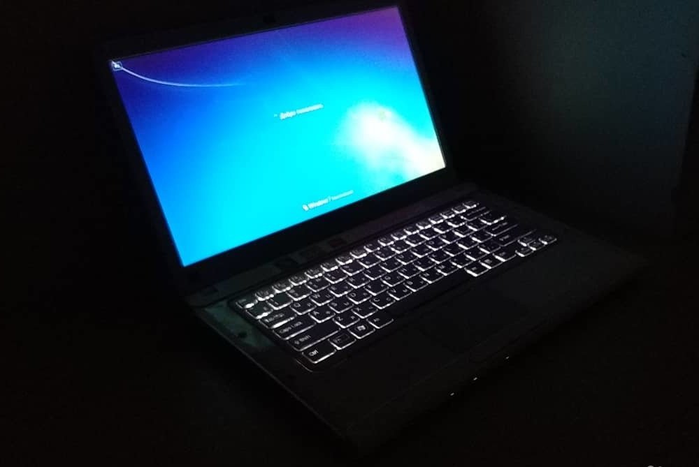 Dell 15 7000. глянцевые ноутбуки. матовый экран ноутбука. Asus r556. ноутбук асус, r540ya красный.