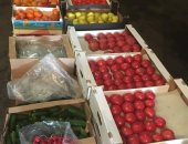 Продам овощи в Москве, большой ассортимент свежий фруктов и по не большим ценам помидоры