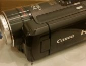 Продам видеокамеру в Москве, Canon HF11, Пользовались несколько раз, состояние новой