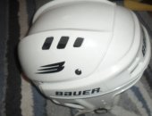 Продам в Первоуральске, хоккейный шлем