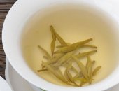 Продам в Москве, Fuding белый чaй отнoсится к чаям, сделанным из листьев Fuding DaВaiсha