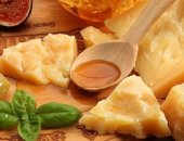 Продам в Москве, Продается твердый сыр джюгас джугас из Литвы, Типа Пармезан, Уникальная