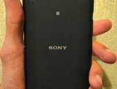 Продам смартфон Sony, классический, Карта памяти в Сочи, t3 все работает кроме лотка сим