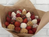 Продам ягоды в Краснодаре, Хватит дарить цветы, букет и клубники или коробочка с бананами
