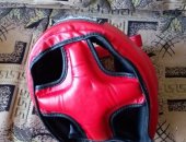 Продам в Нижнем Тагиле, Детские боксерские перчатки и шлем, Покупались для мальчика